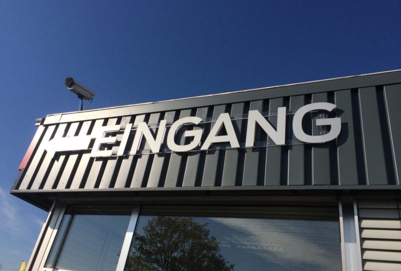 Beschilderung Wegbeschreibung CNC