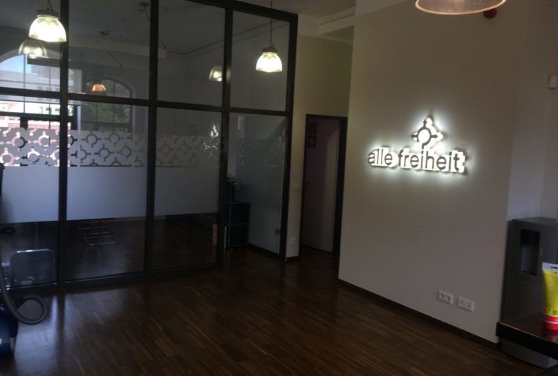 Lichtwerbung Leuchtschild Lichtwerbung Leuchtschild